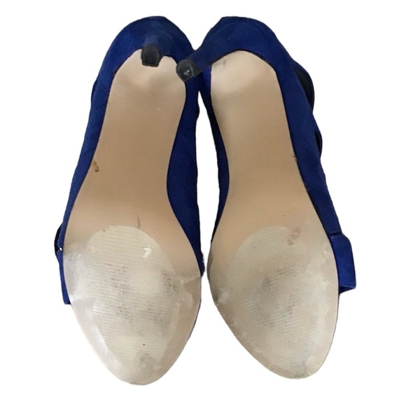Madden girl cobalt blue, opened toed 4inch stiletto heels. Zipper in the back. - Picture 4 of 8